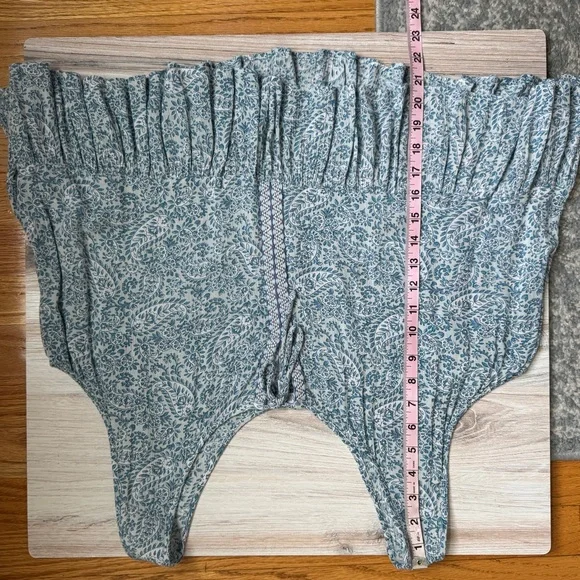 Patrons of Peace Blue Paisley Sleeveless Top – Size Large, Boho Peplum, Slight C - Picture 9 of 9